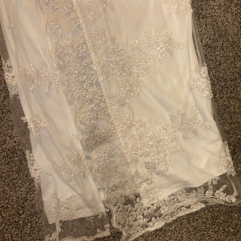 Lace High Slit Dress - Picture 4 of 7